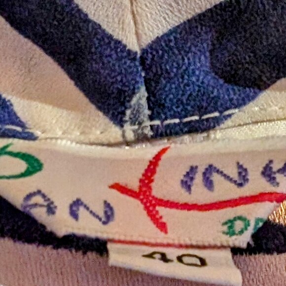 Vintage blouse with tie up front - Picture 5 of 8